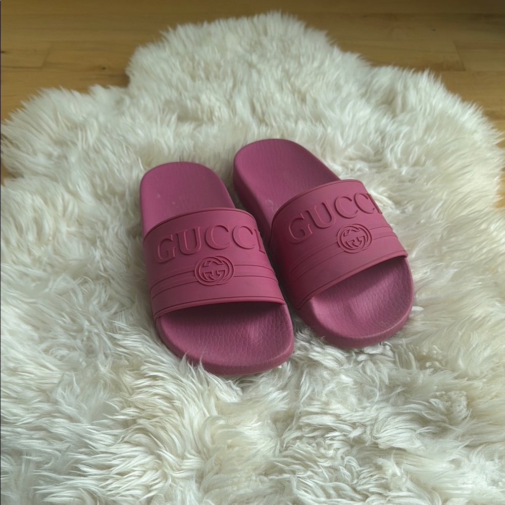 Gucci Fuchsia Slide Sandals, size 36 (6) - Picture 2 of 7